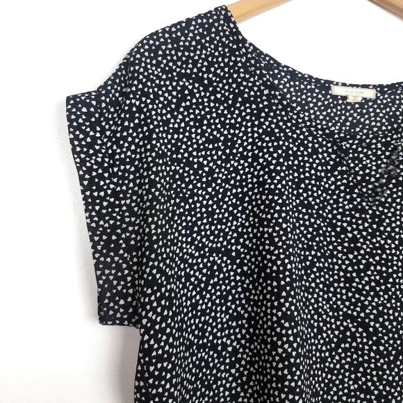 Plione | Black and White Heart Print Blouse - Picture 3 of 7